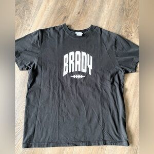 ☘️Brady brand varsity Tshirt, size medium, black